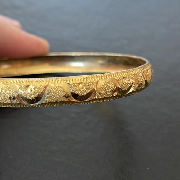 Bangle - Picture 2 of 2